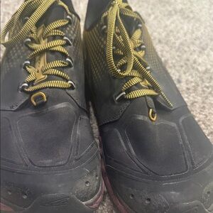 Men’s Altra Shoes – Lightweight, Comfortable, Ready to Go!